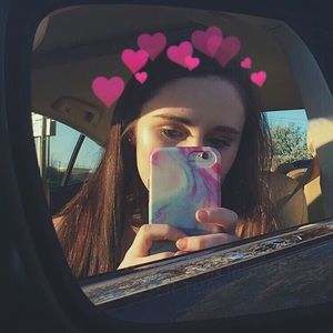 Meet your Posher, Mira